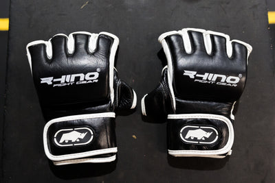 Rhino mma gloves (training)